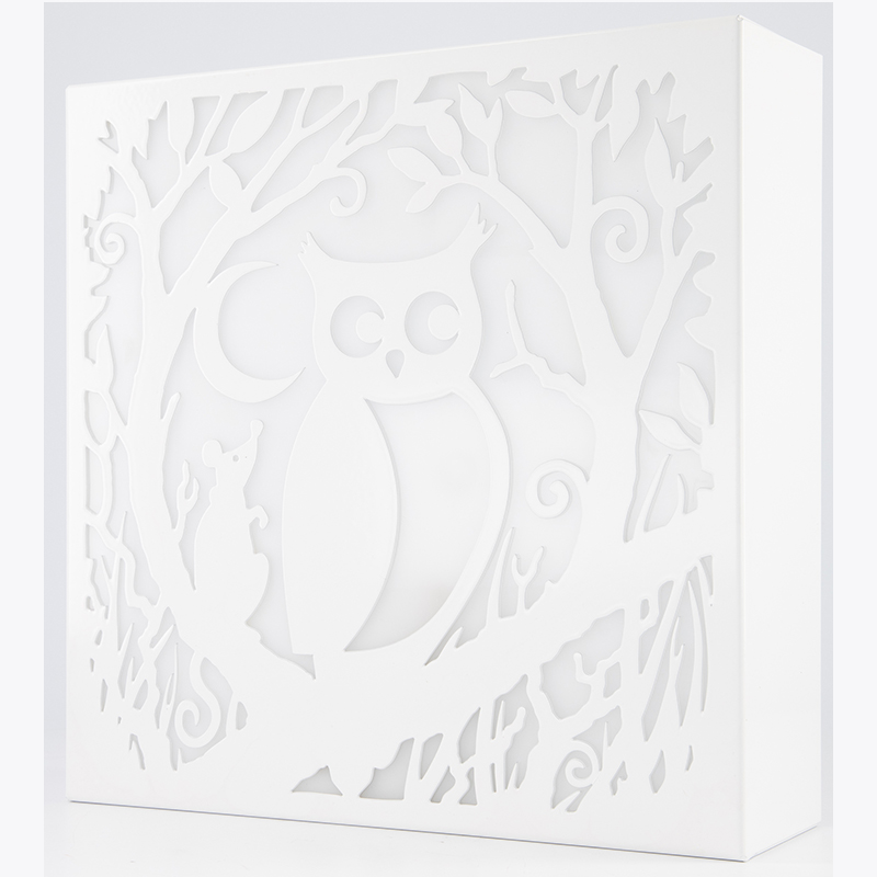 D414-OWL-LIGHTBOX.jpg