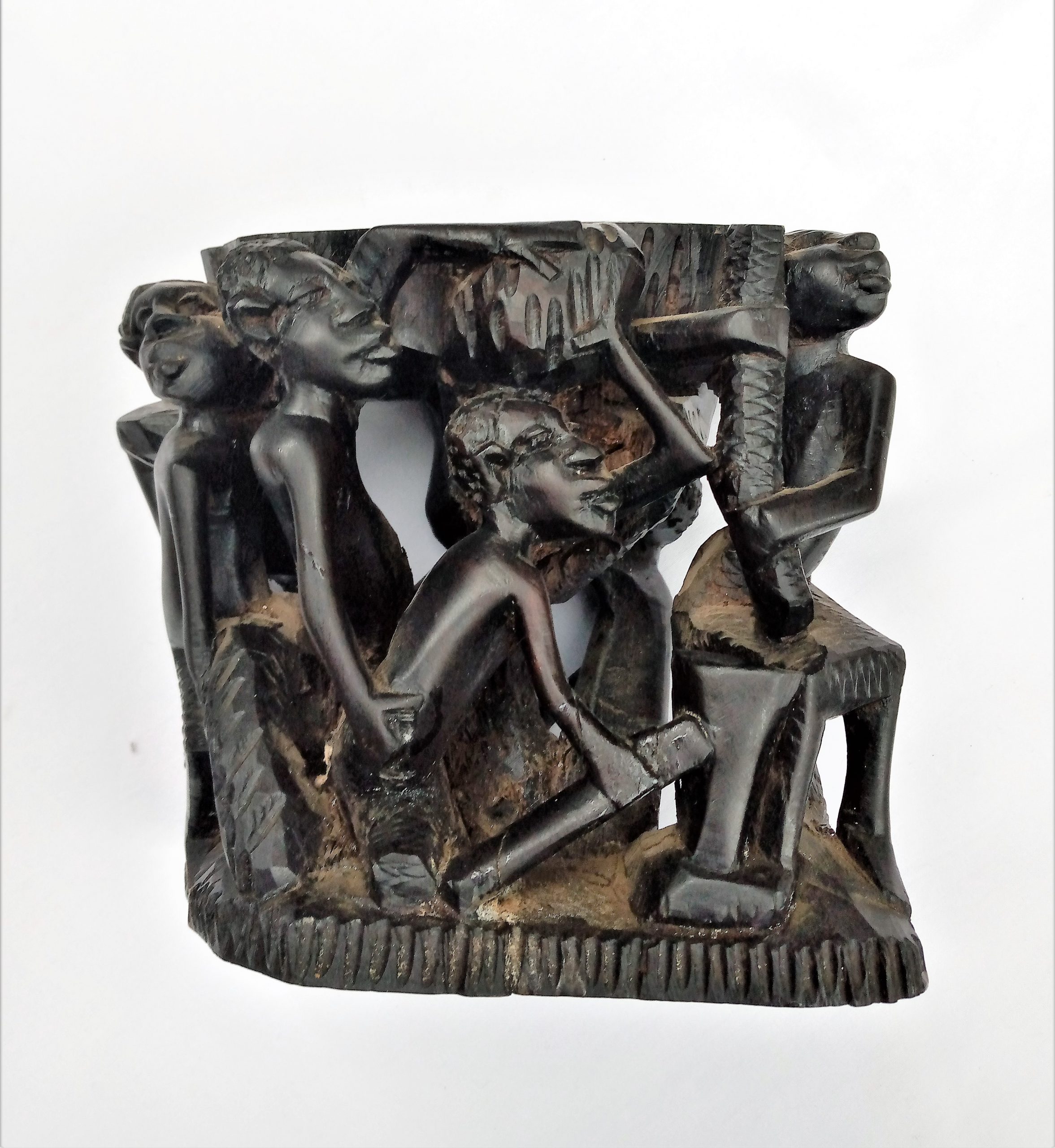 sculpture2-scaled-1.jpg